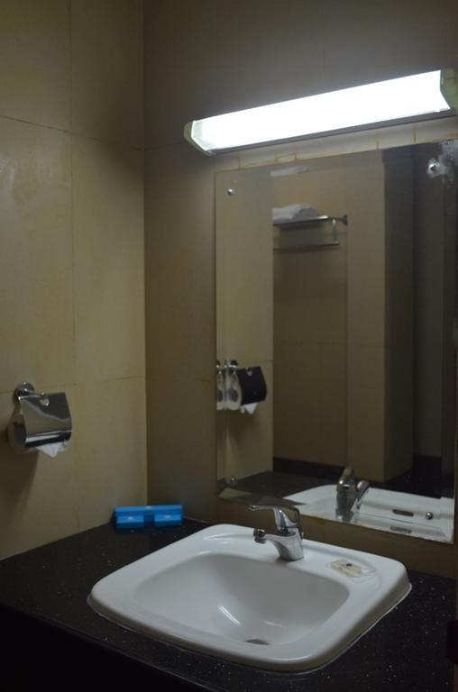 Amazing Kutaradja Hotell Jakarta Rom bilde